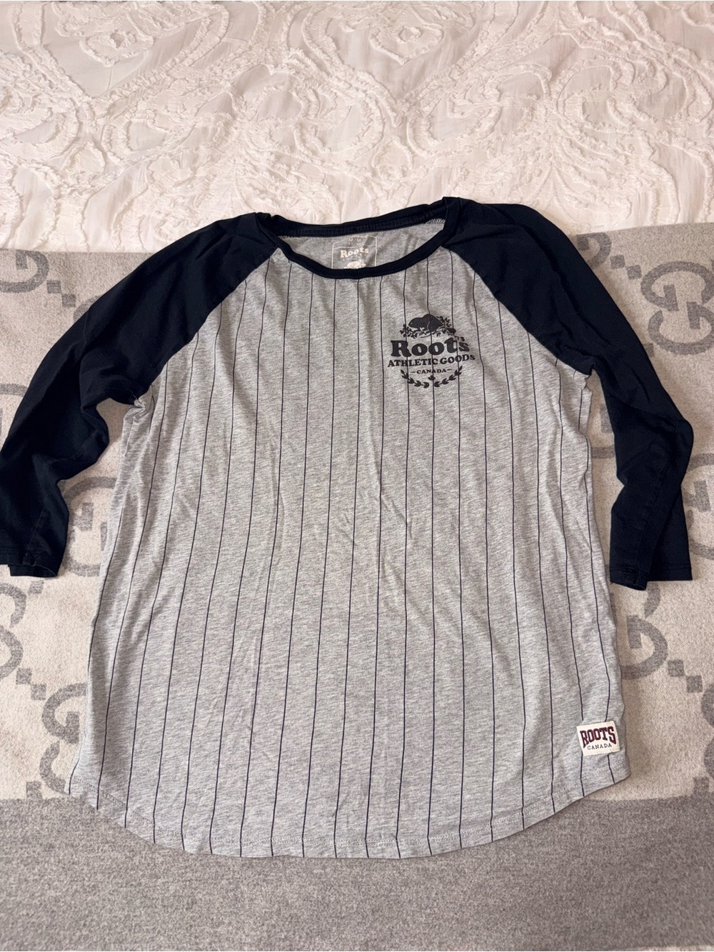 Roots Black & Gray Raglan Top - Picture 2 of 9